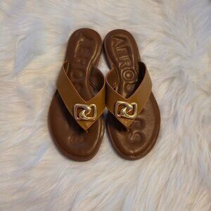 AEROSOLES Flip Flop Sandals Size 6